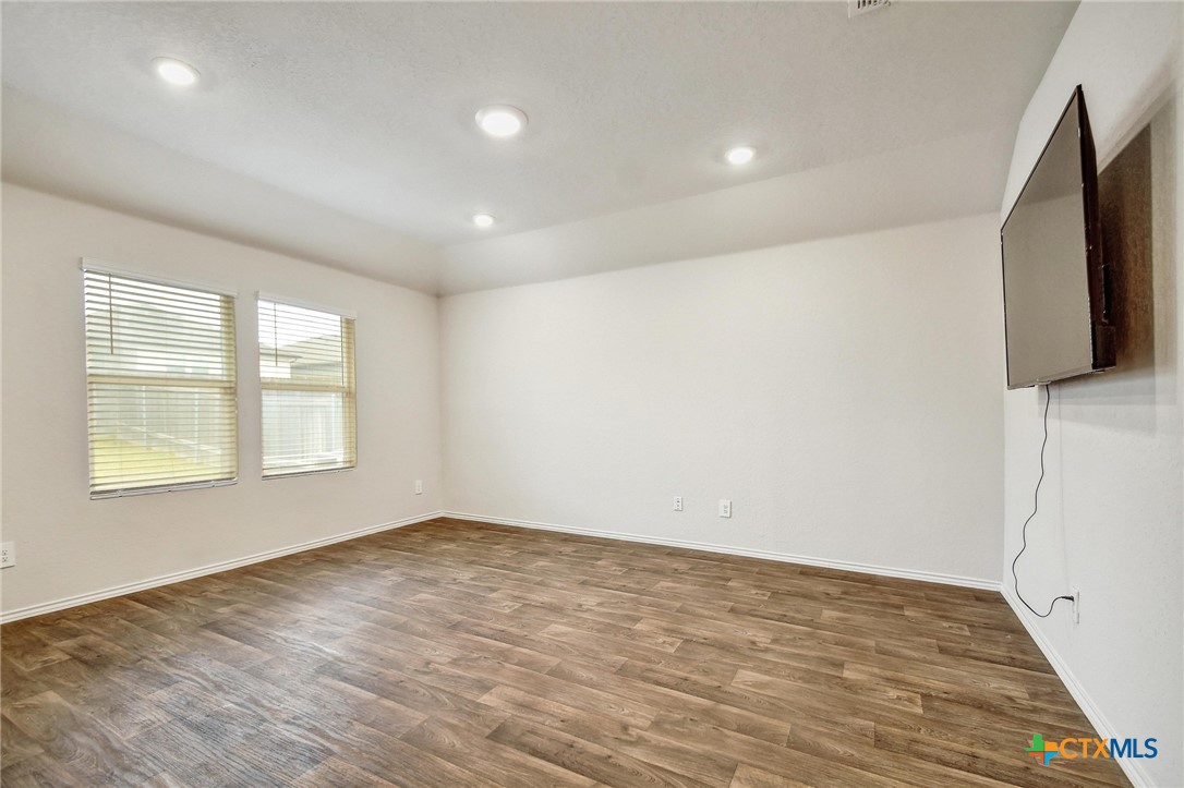 844 Nodding Nixie Property Photo 8
