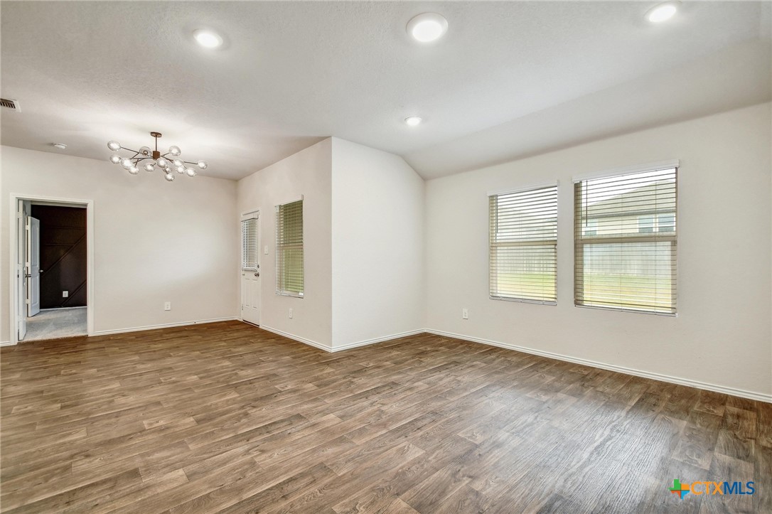 844 Nodding Nixie Property Photo 9