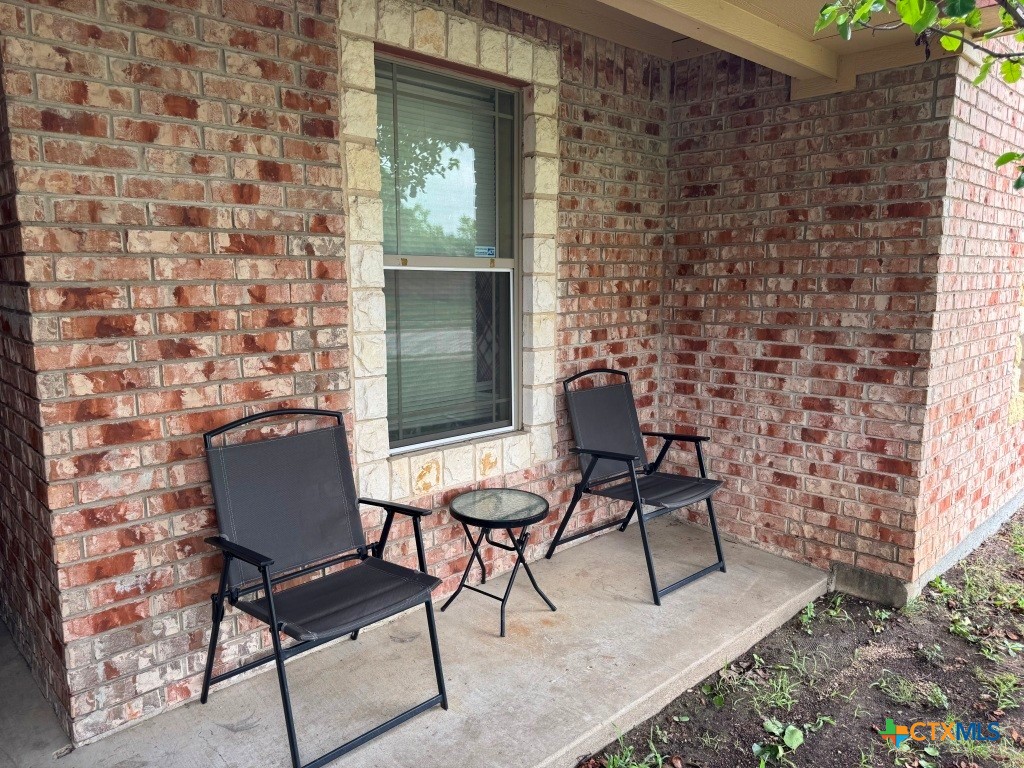 9604 Diana Drive Property Photo 4