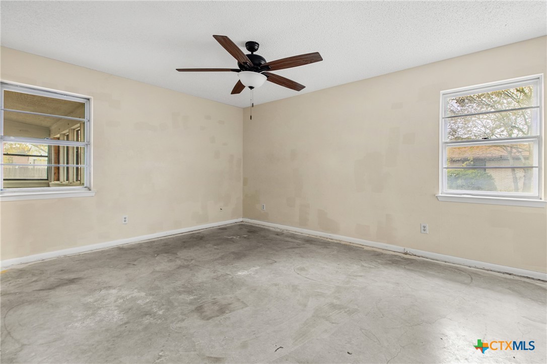 2010 Patricia Street Property Photo 25