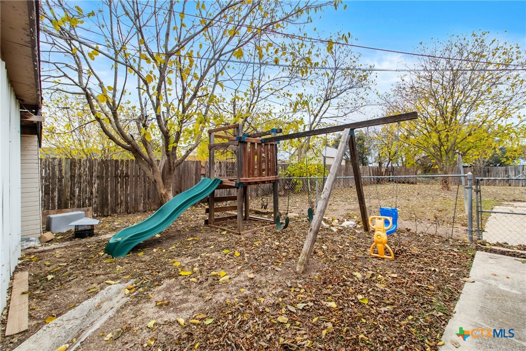 2010 Patricia Street Property Photo 29