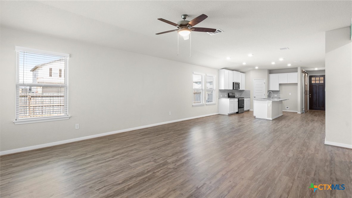 1216 Carl Glen Property Photo 10