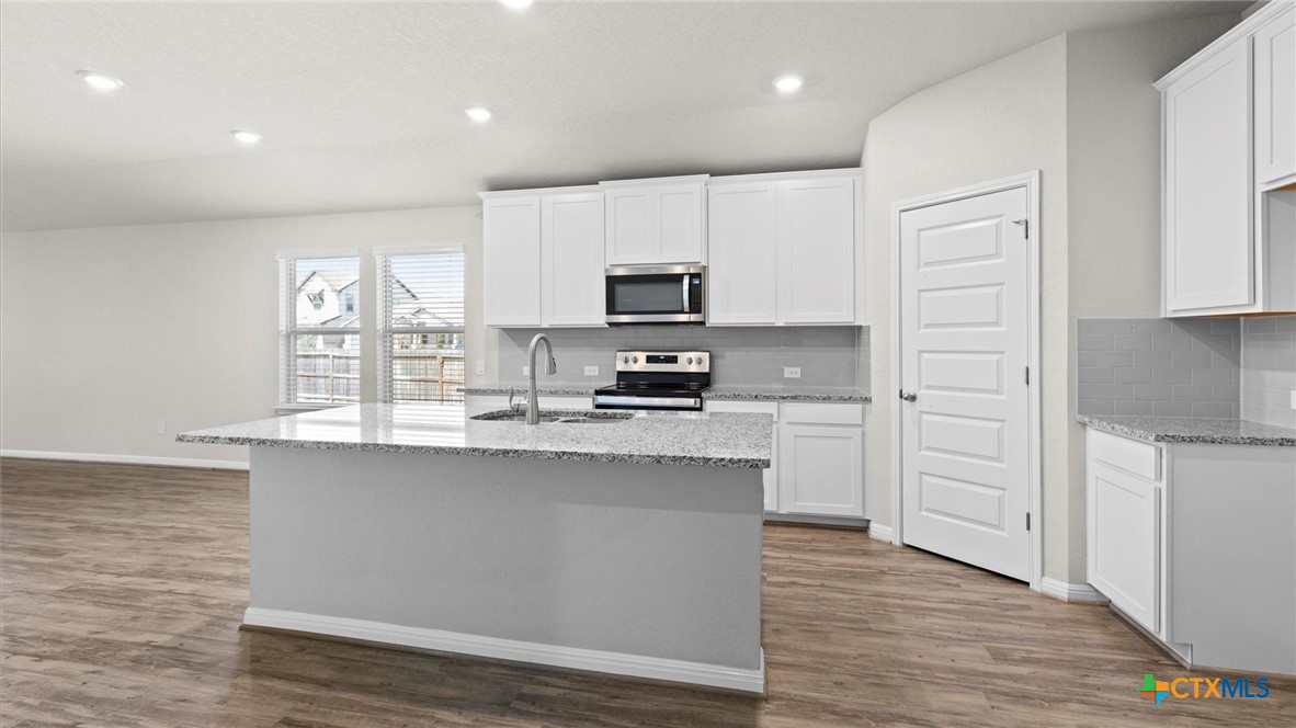 1216 Carl Glen Property Photo 11