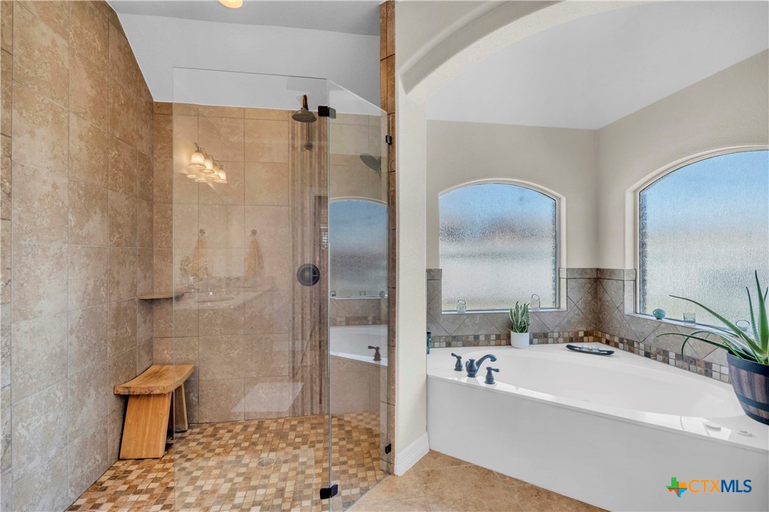 1529 Hazelnut Drive Property Photo 17