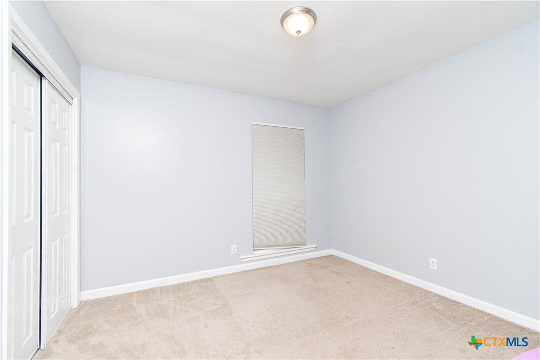 2206 Grandon Circle Property Photo 9