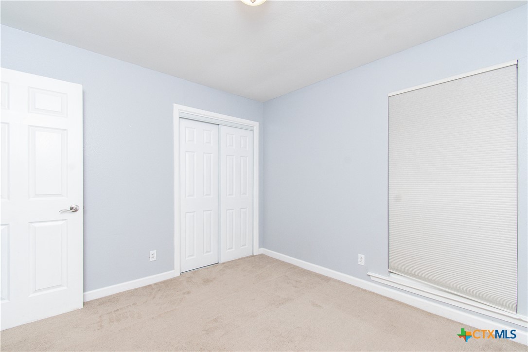 2206 Grandon Circle Property Photo 10