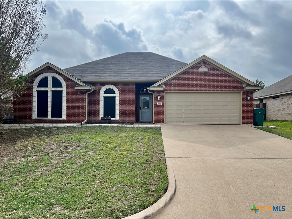 2005 Stonehenge Drive Property Photo