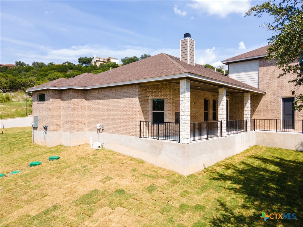 104 Cedar Bluff Court Property Photo 9