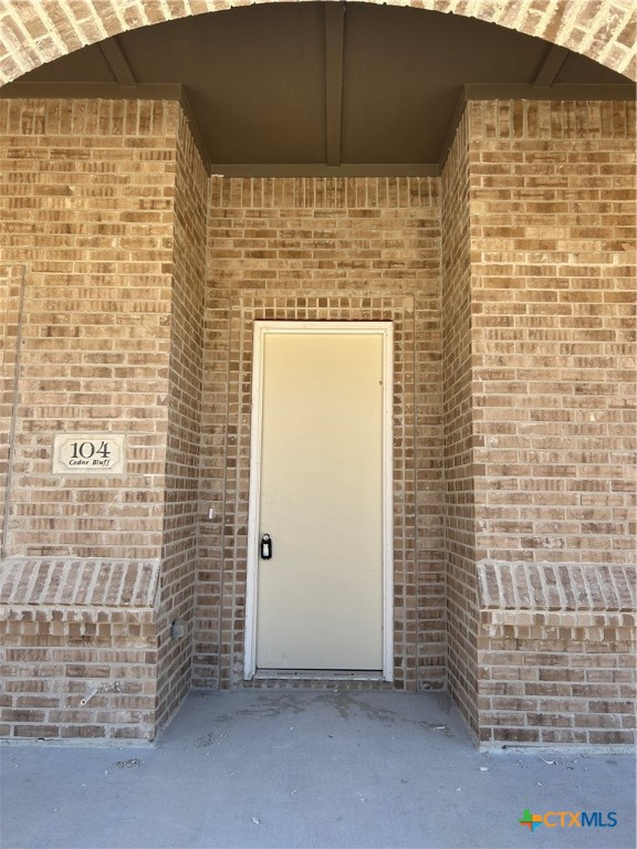 104 Cedar Bluff Court Property Photo 13