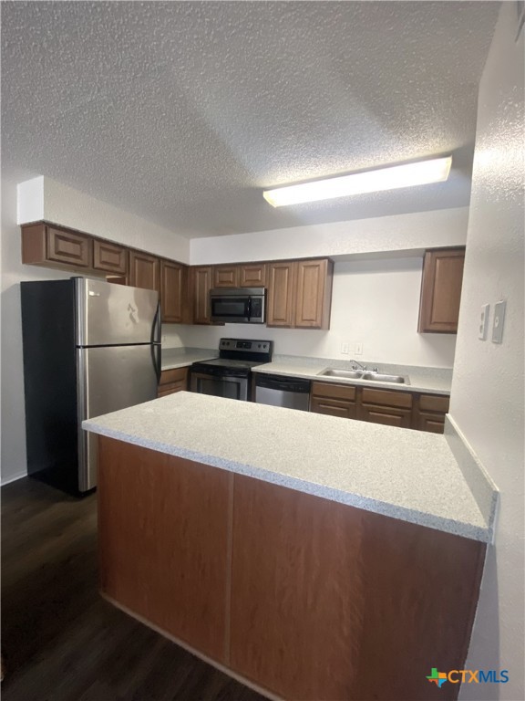 205 Craddock Avenue B8 Property Photo 4