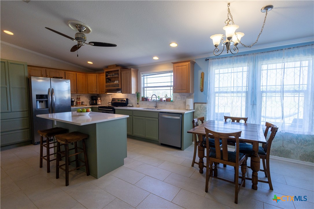 2105 Rohde Road Property Photo 6