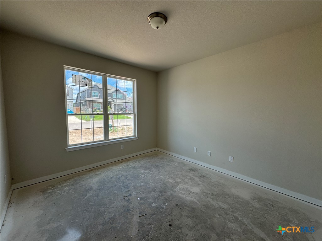 4012 Estes Court Property Photo 2