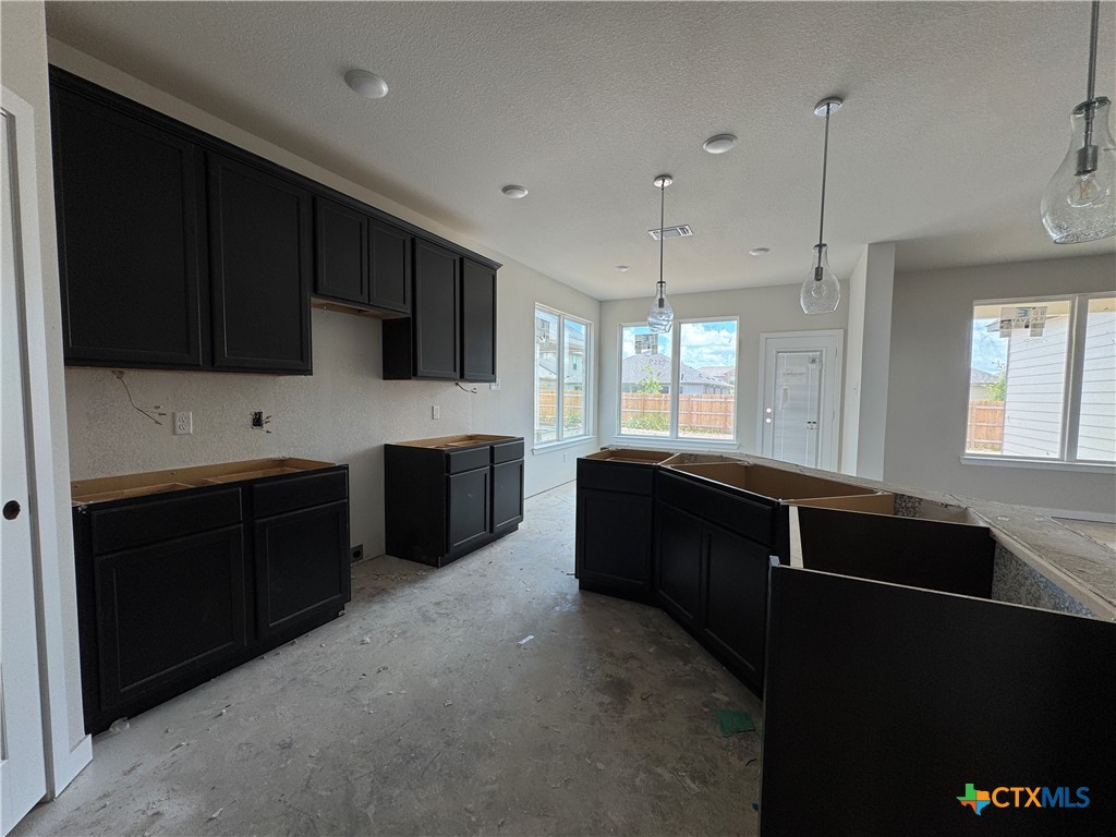 4012 Estes Court Property Photo 4