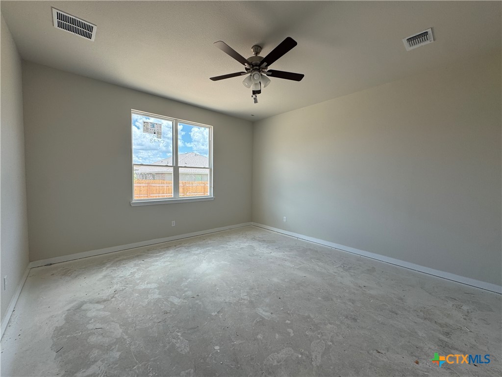 4012 Estes Court Property Photo 6