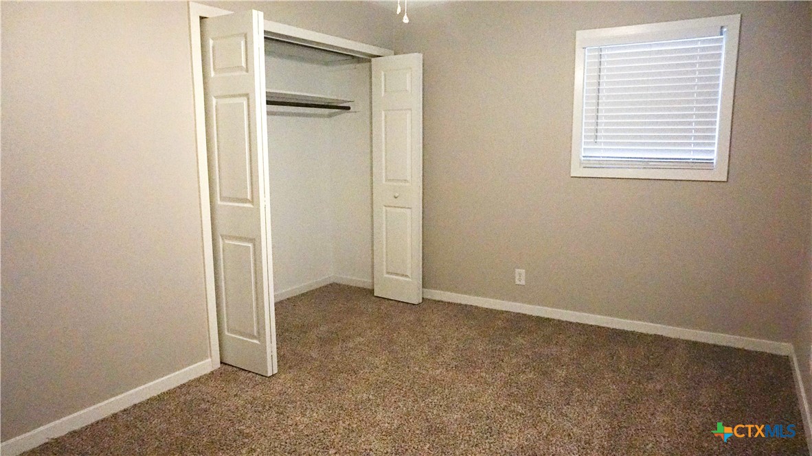 2206 E Stayton Avenue Property Photo 20