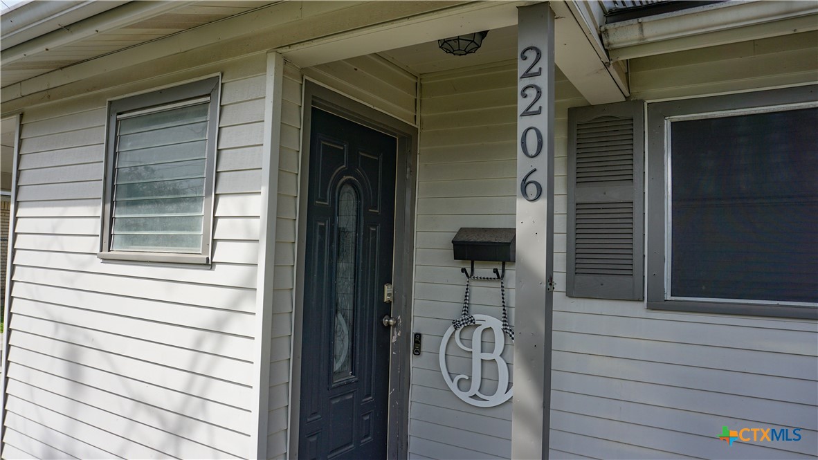 2206 E Stayton Avenue Property Photo 30