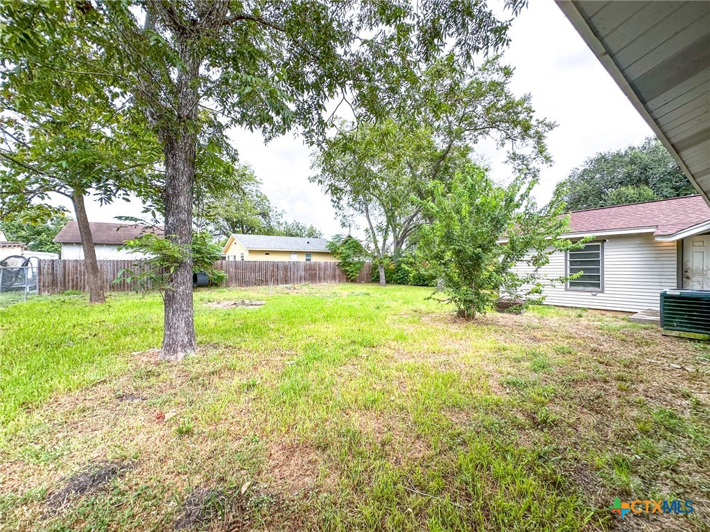 2206 E Stayton Avenue Property Photo 31