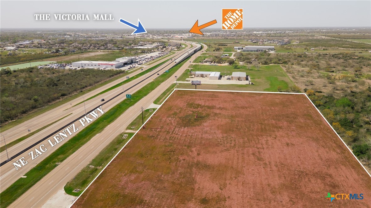 000 Ne Loop 463 Property Photo 2