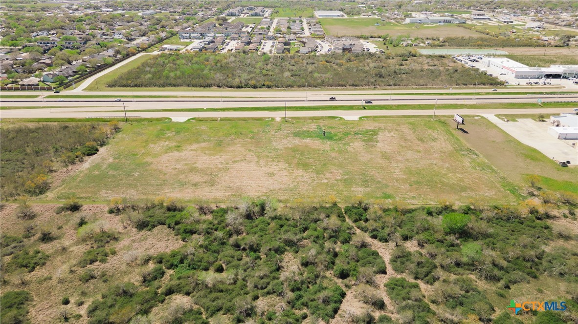 000 Ne Loop 463 Property Photo 5