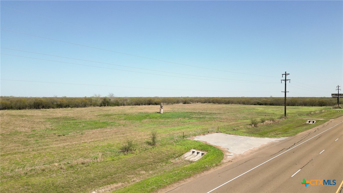 000 Ne Loop 463 Property Photo 7