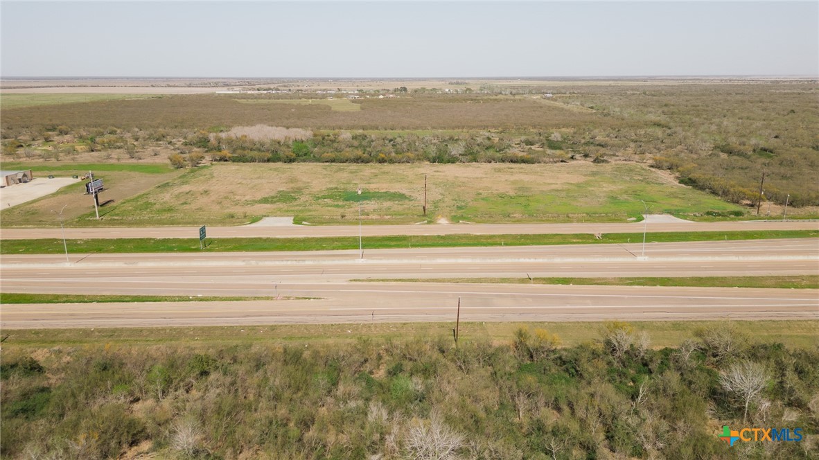 000 Ne Loop 463 Property Photo 13