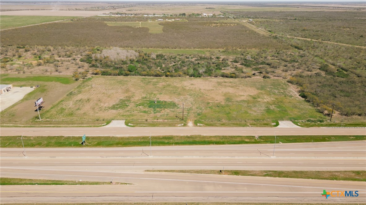 000 Ne Loop 463 Property Photo 21