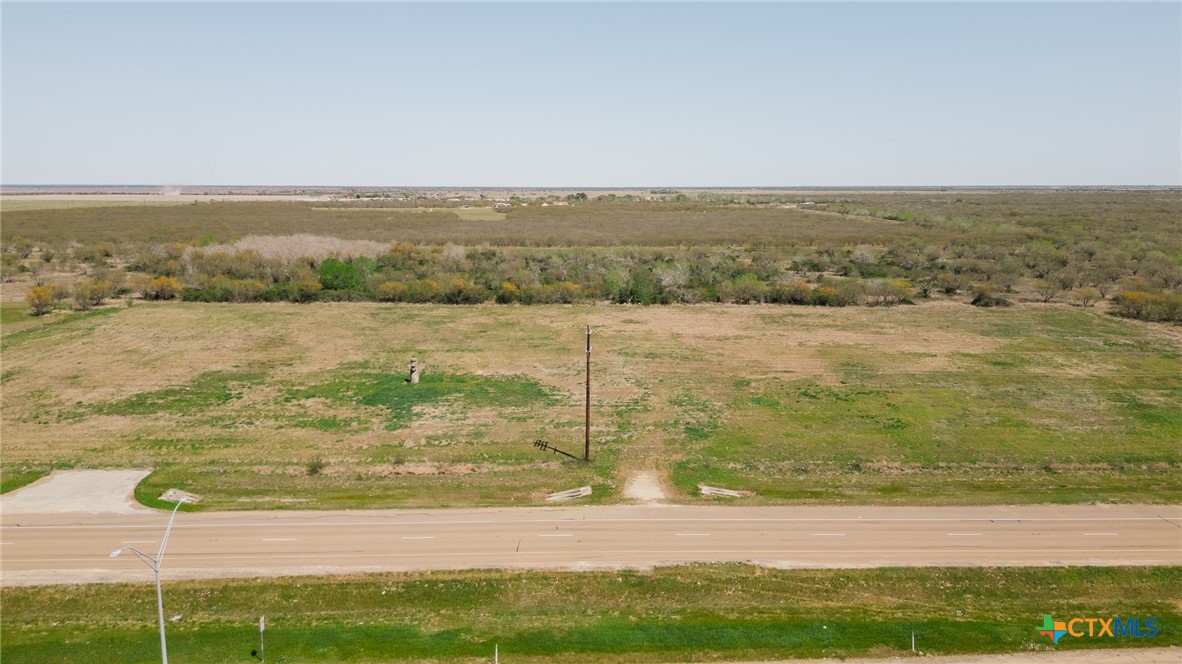 000 Ne Loop 463 Property Photo 23