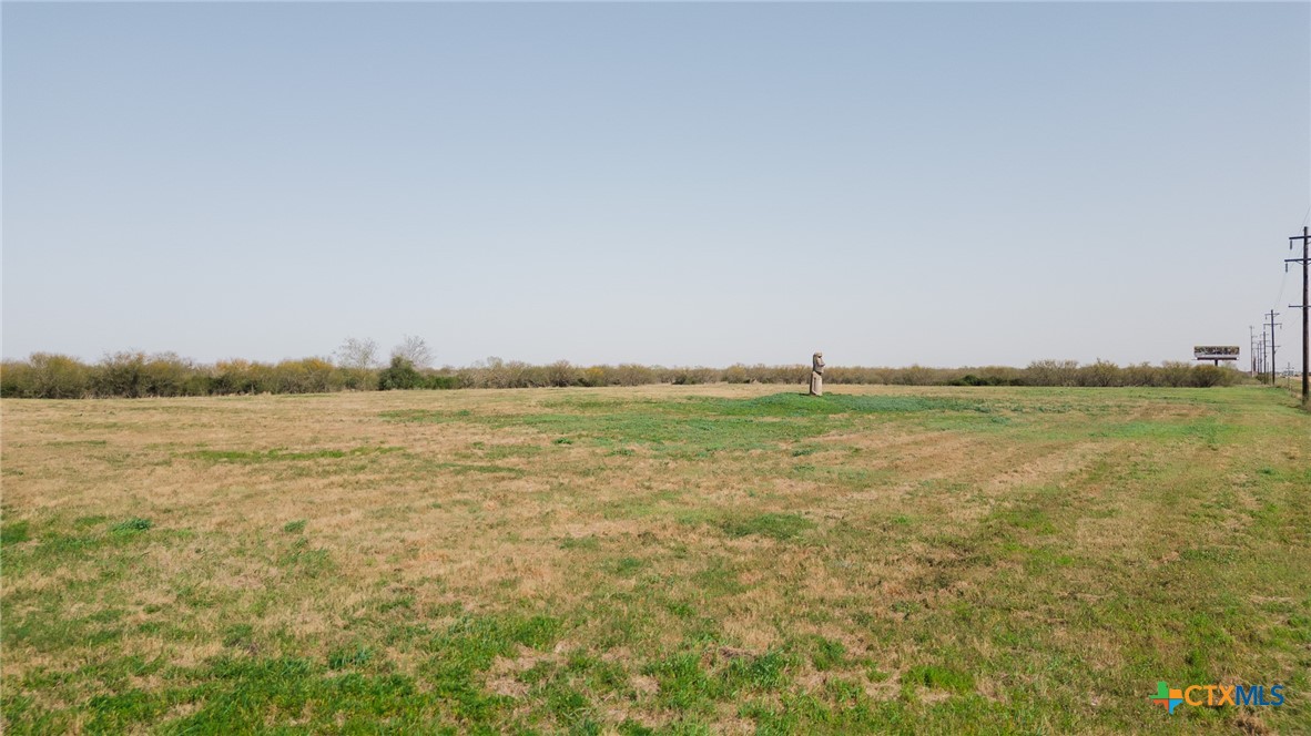 000 Ne Loop 463 Property Photo 24