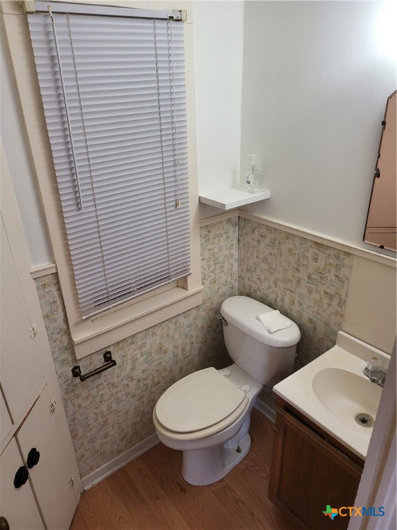 142 W 4th Street Property Photo 8