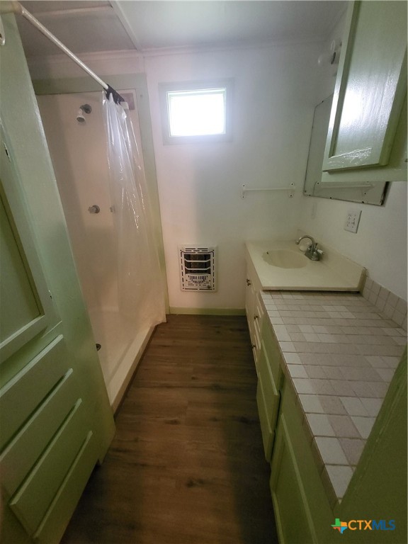 142 W 4th Street Property Photo 10