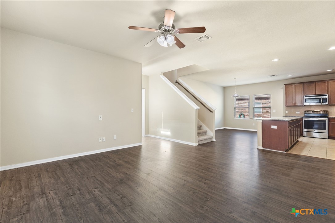 13512 Kearns Drive Property Photo 4