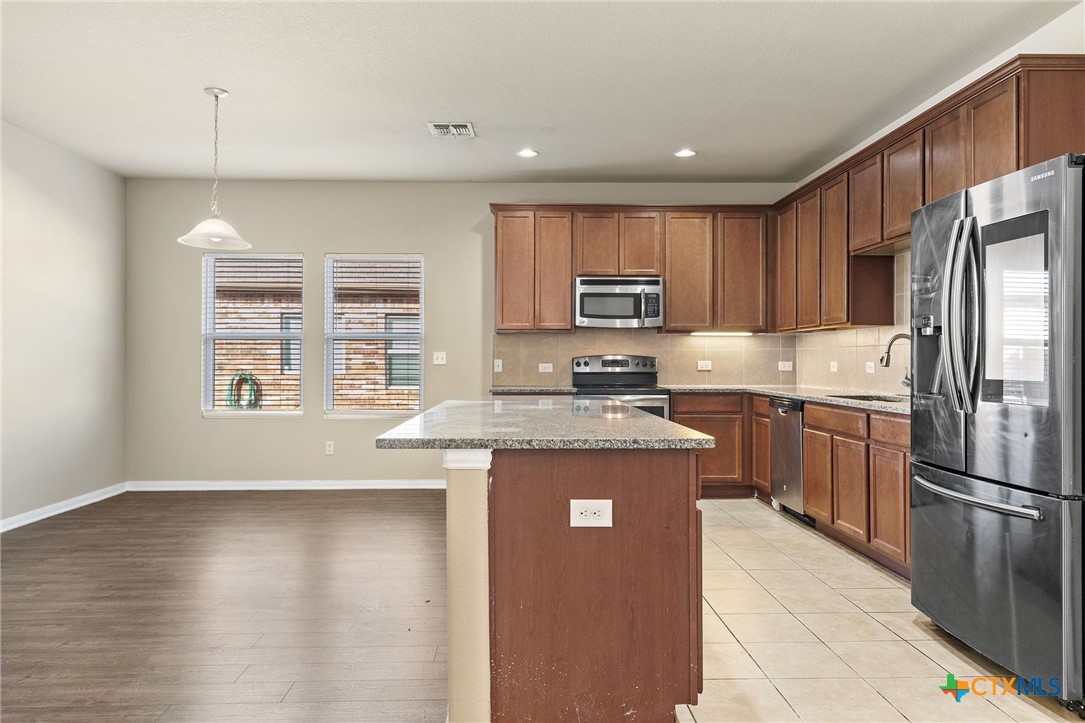 13512 Kearns Drive Property Photo 5