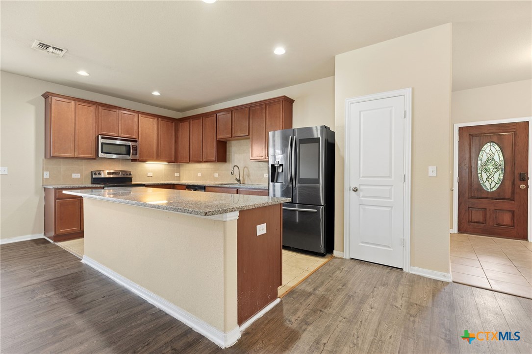 13512 Kearns Drive Property Photo 8