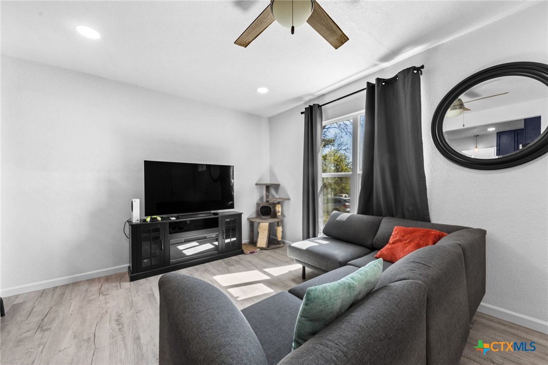 1111 Rocky Lane Property Photo 5