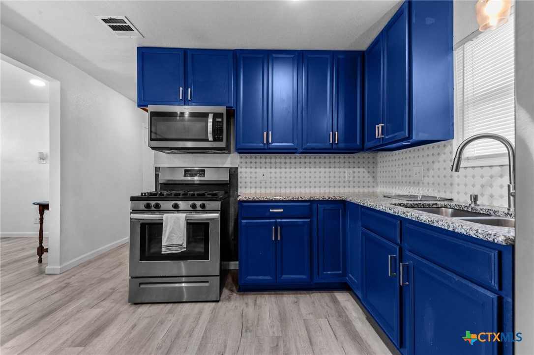 1111 Rocky Lane Property Photo 12