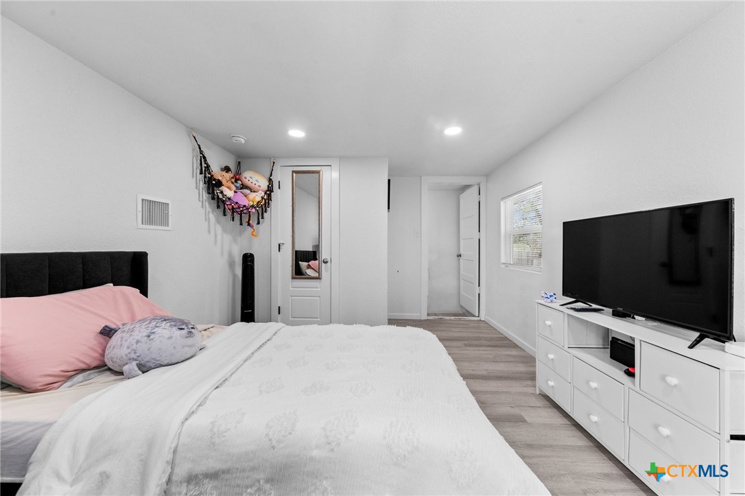 1111 Rocky Lane Property Photo 22