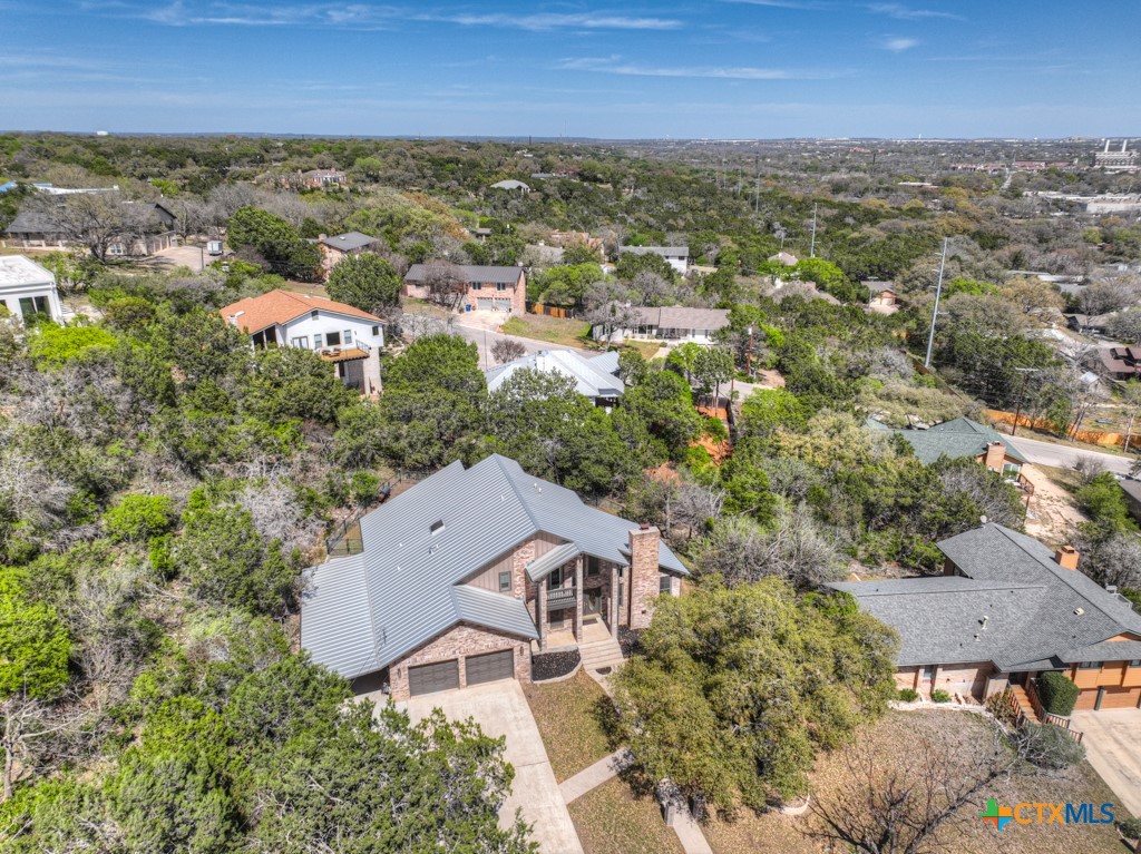 7 Moss Rock Drive Property Photo 1