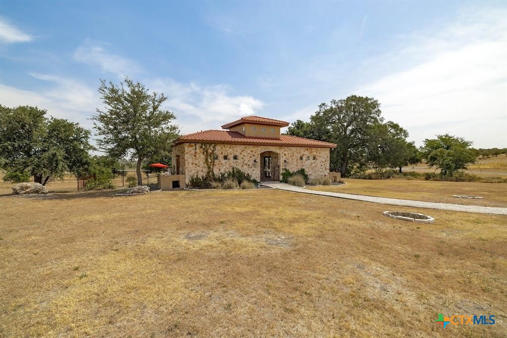 104 Strada Luca Property Photo 15