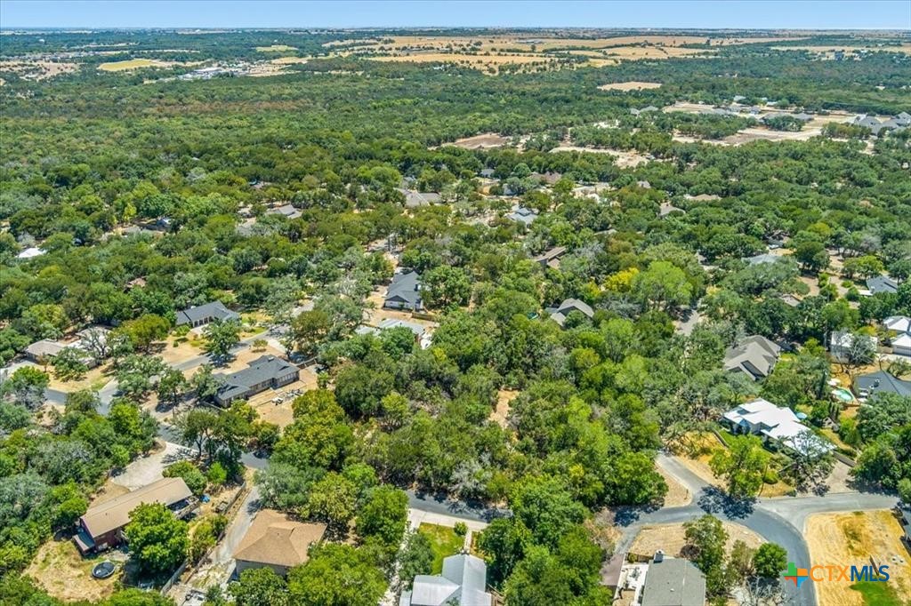717 Willow Creek Road Property Photo 4
