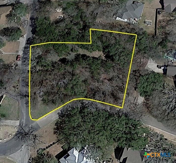 717 Willow Creek Road Property Photo 7
