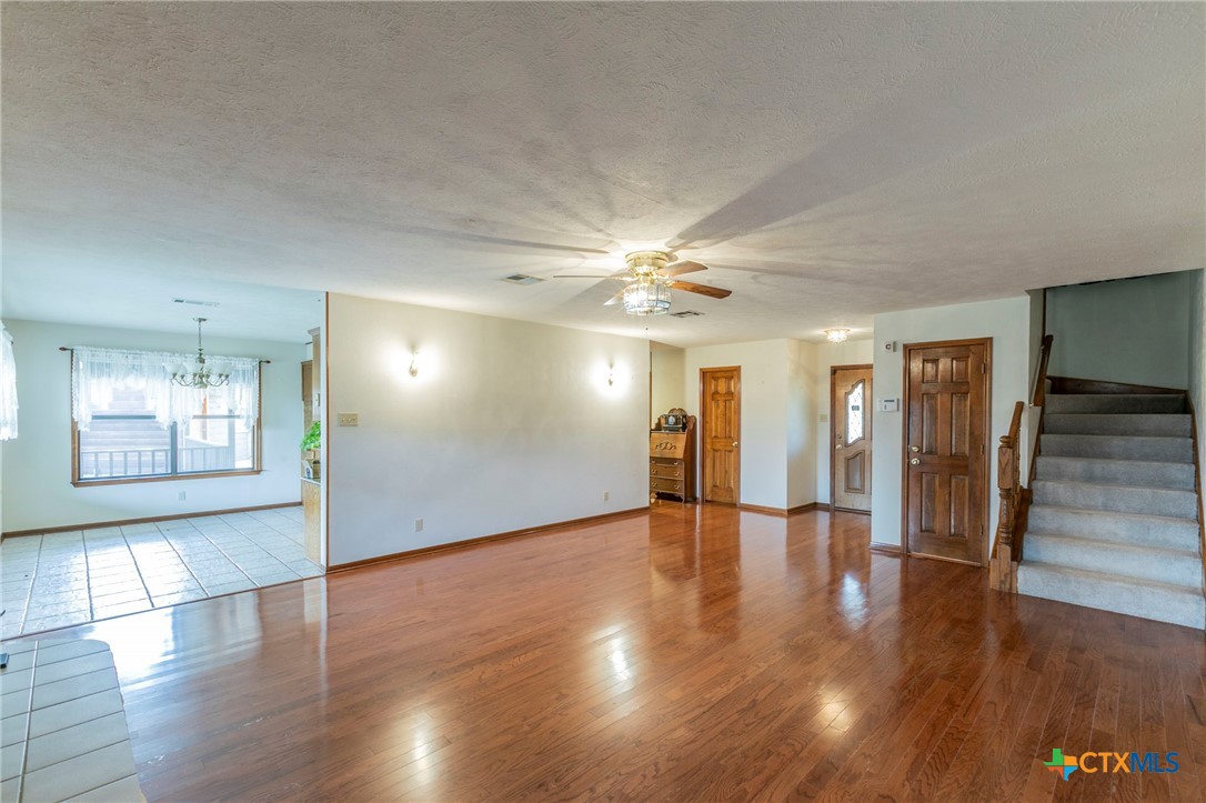 10700 Winkler Park Road Property Photo 4