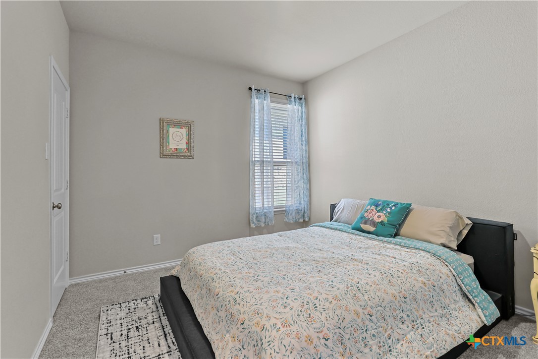 5827 St Charles Drive Property Photo 15