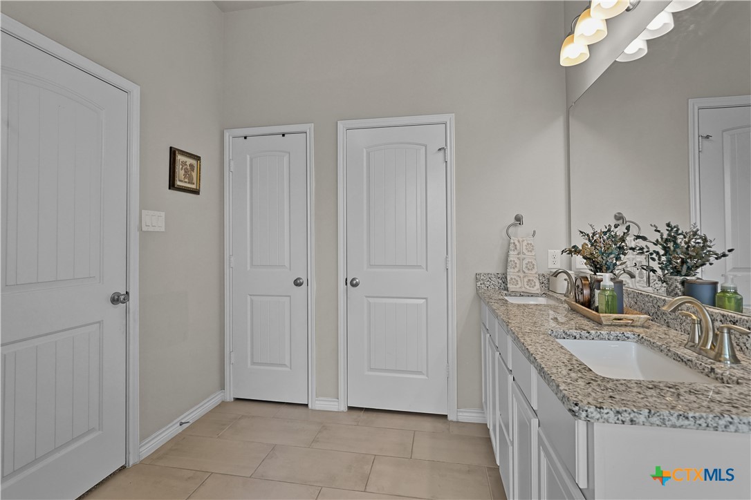 5827 St Charles Drive Property Photo 24