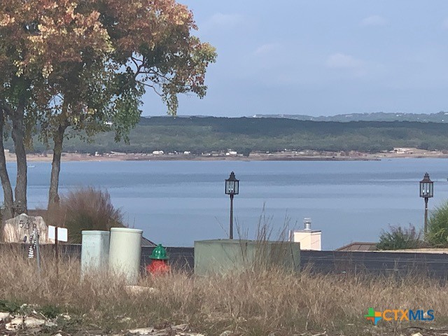 523 Oak Shores Drive Property Photo 18
