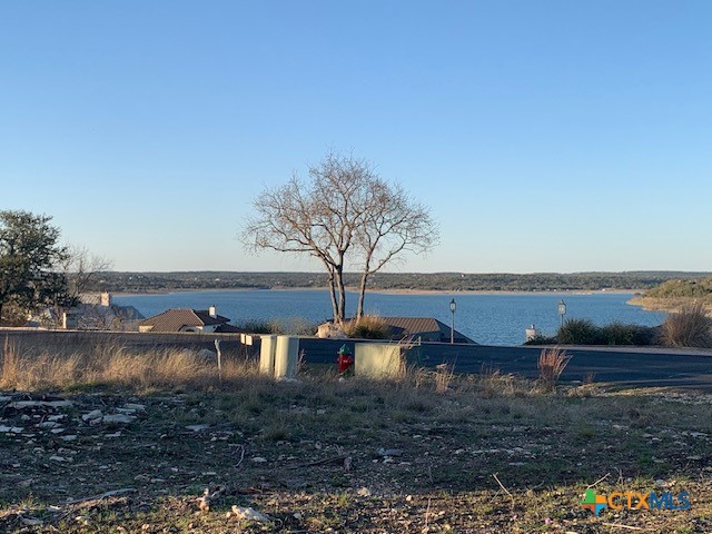 523 Oak Shores Drive Property Photo 22