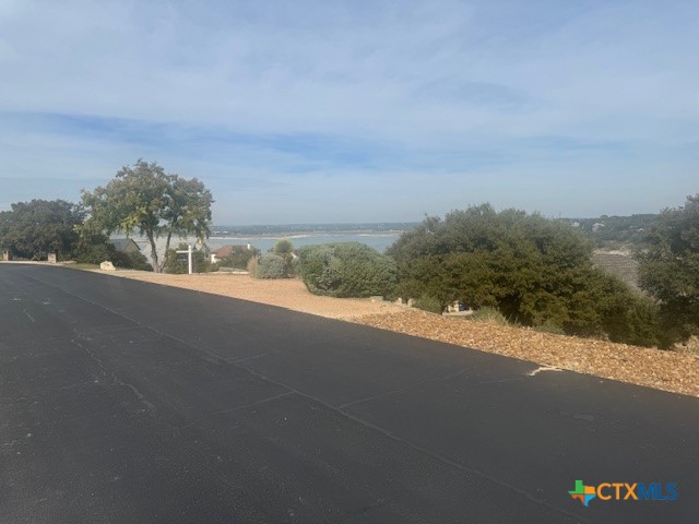 523 Oak Shores Drive Property Photo 35