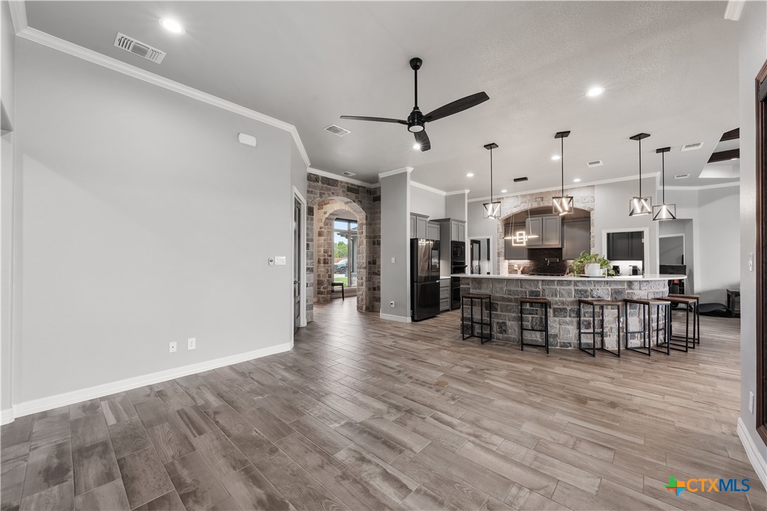 809 Reston Road Property Photo 12