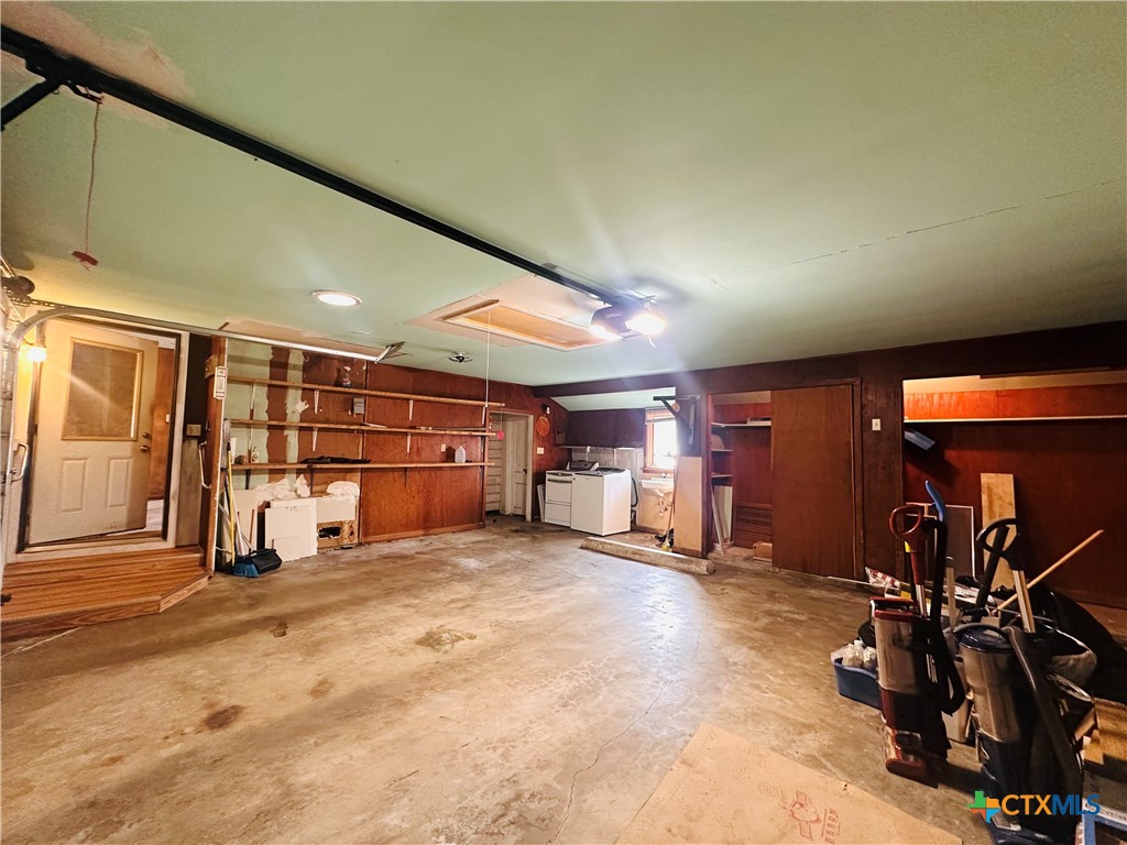 1019 E Gonzales Street Property Photo 27