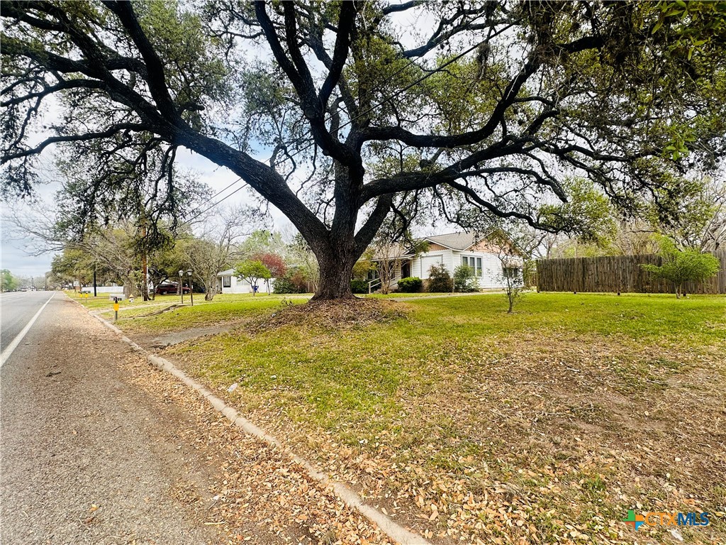 1019 E Gonzales Street Property Photo 40