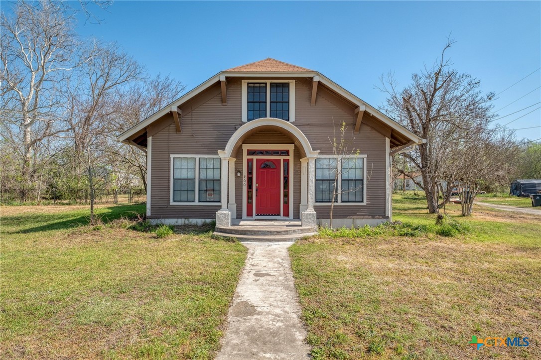 300 W Austin Street Property Photo